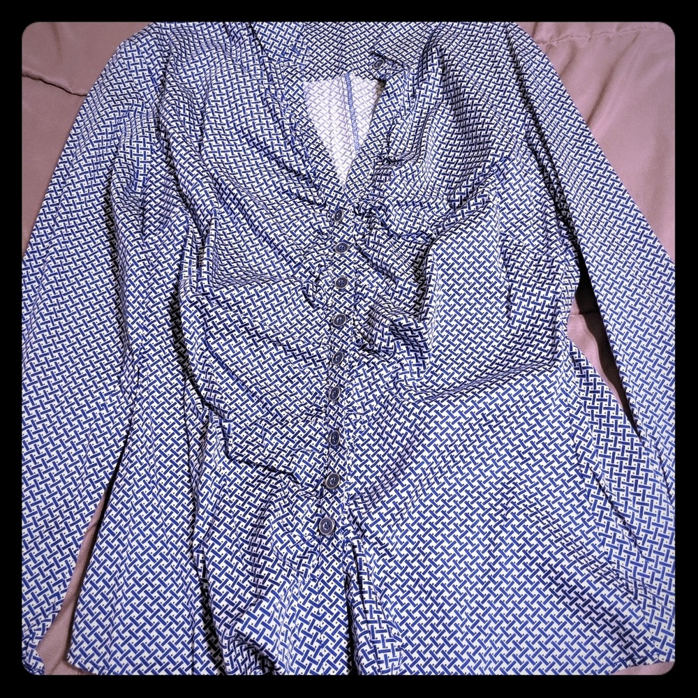 New York & Company Ruched button up blouse